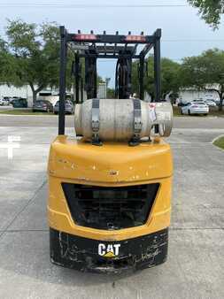 Propane Forklifts 2016  CAT Lift Trucks 2C6000 (1)