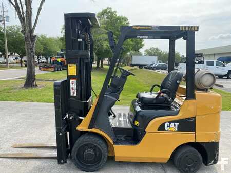 Propane Forklifts 2016  CAT Lift Trucks 2C6000 (2)