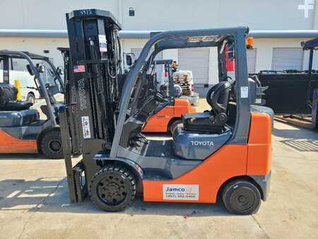 Propane Forklifts 2015  Toyota 8FGCU25 (2)