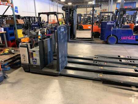 Electric Pallet Jacks 2017  Crown PC4500-80 (4)