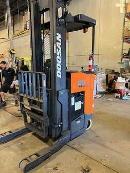 Reach Trucks 2019  Doosan BR20SP-7 (5)
