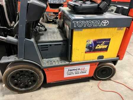 Eléctrica de 4 ruedas 2015  Toyota 7FBCU25  36V (3)