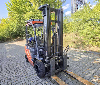 LPG heftrucks 2021  Toyota 02-8FGF25 (3)