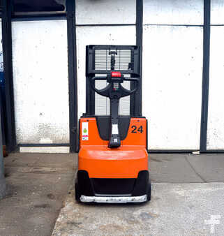 Stapelaars 2018  Toyota SWE200D (2)