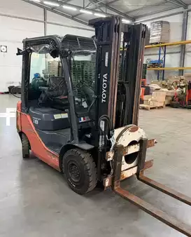 Nestekaasutrukki 2019  Toyota 06-8FG18F (2)
