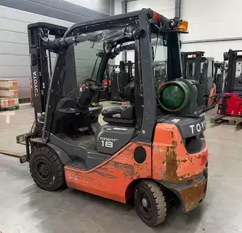 Nestekaasutrukki 2019  Toyota 06-8FG18F (3)