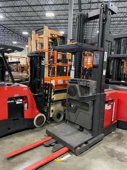 Horizontal order picker 2017  Raymond 560-OPC30TT (1)