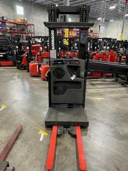 Horizontal order picker 2015  Raymond 550-OPC30TT (2)