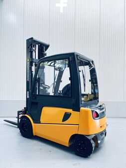 Elektro 4 Rad 2009  Jungheinrich EFG 430 (2)