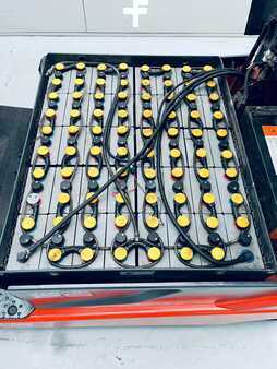 Carrelli elettrici 4 ruote 2013  Toyota 8FBMT25 (12)