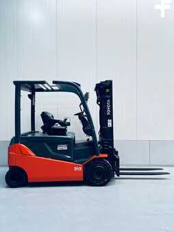 Carrelli elettrici 4 ruote 2013  Toyota 8FBMT25 (4)