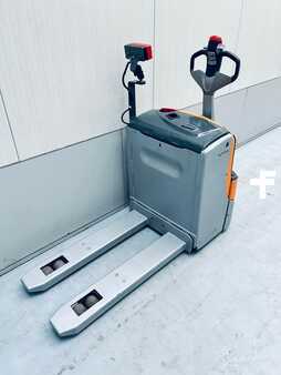 Transpalettes éléctriques 2016  Still EXU 18 (6)