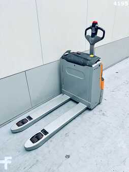 Niederhubwagen 2017  Still EXU 16 (2)