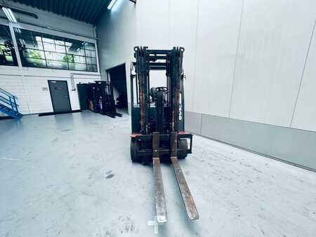 Elektro čtyřkolový VZV 2013  Toyota 8FBMT25 (4)