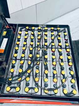 Elektro čtyřkolový VZV 2013  Toyota 8FBMT25 (8)