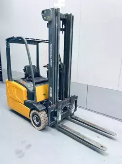 Eléctrica de 3 ruedas 1999  Jungheinrich EFG-DF 13 (5)