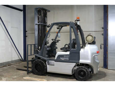 LPG VZV 2011  Nissan A30LQ (5)