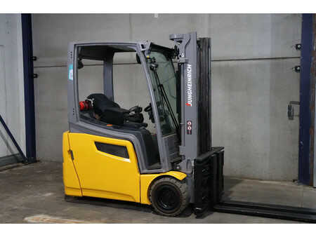 El truck - 4 hjulet 2017  Jungheinrich EFG 218K Li-ion (1)