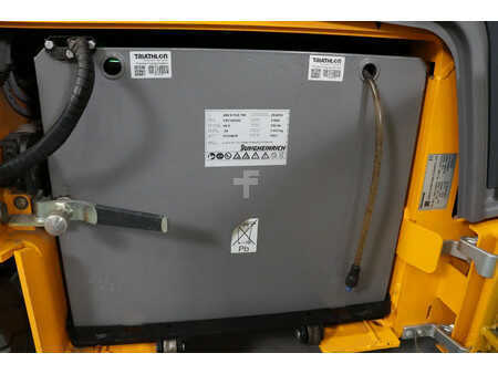 Elektro 4 Rad 2019  Jungheinrich EFG 320 (10)
