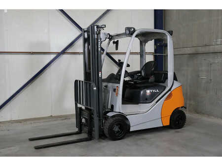 Diesel heftrucks 2017  Still RX 70-20 (1)