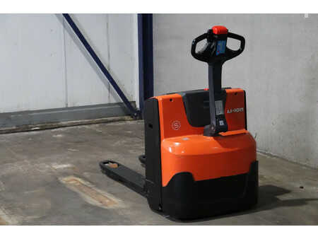 Nízkozdvižný vozík 2018  BT LWE140 (3)