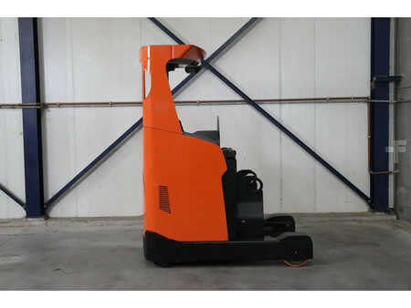 Retraky 2019  Toyota RRE140H (4)