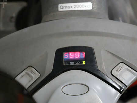 Nízkozdvižný vozík 2020 BT LPE200 (4)