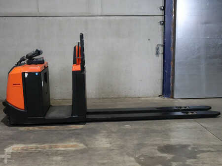 Nízkozdvižný vozík 2018  BT OSE250 (3)