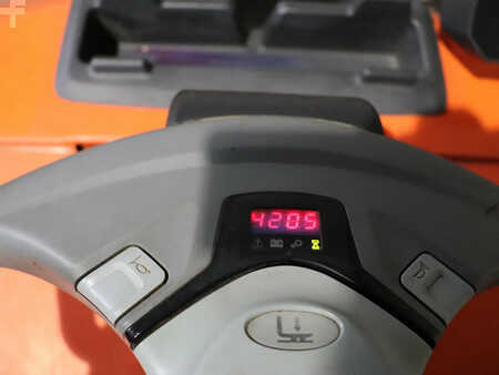 Nízkozdvižný vozík 2018 BT OSE250 (4)