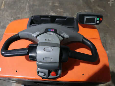 Nízkozdvižný vozík 2018  BT OSE250 (5)