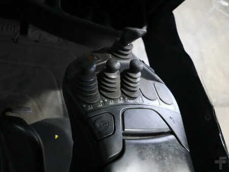 LPG VZV 2018  Linde H20 T (8)