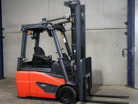 Sähkö - 4 pyör 2017  Linde E16 C (1)