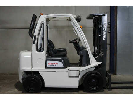 Dieselový VZV 2014  Nissan A25Q (4)