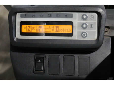 Dieselový VZV 2014  Nissan A25Q (8)