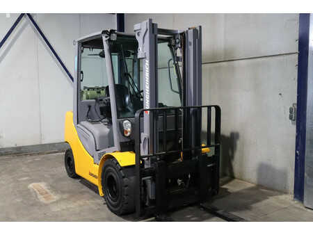 Gázüzemű targoncák 2019  Jungheinrich TFG 430s (2)