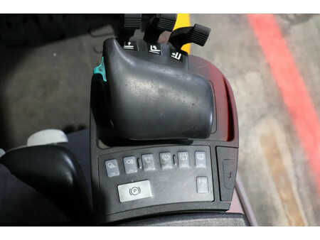 Gázüzemű targoncák 2019  Jungheinrich TFG 430s (8)