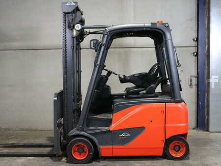 Elektromos 4 kerekű 2014  Linde e18 evo (4)