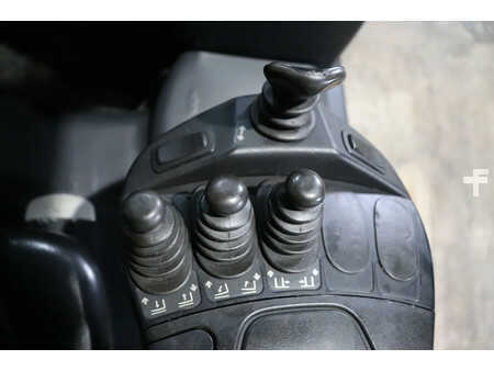 Elektromos 4 kerekű 2014  Linde e18 evo (8)