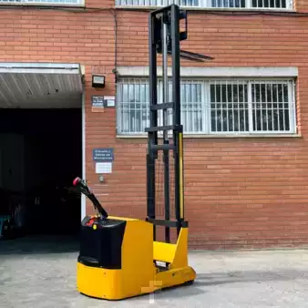 Pallet Stackers 2010  Standley Robur S.B.C. (8)