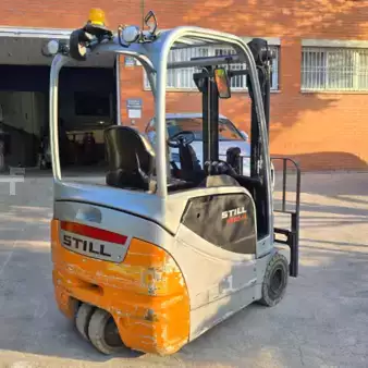 Eléctrico - 3 rodas 2015  Still RX 20-14 (1)