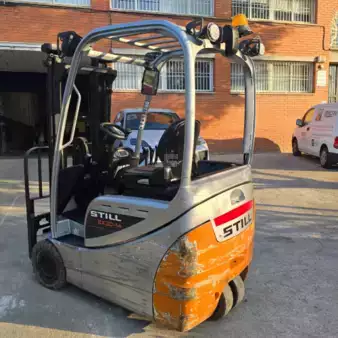 Eléctrico - 3 rodas 2015  Still RX 20-14 (2)