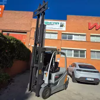 Eléctrica de 4 ruedas 2014  Still RX 60-25 (6)