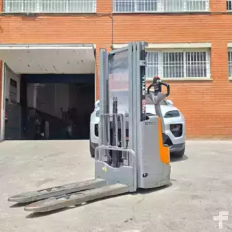 Apilador eléctrico 2019  Still EXV 12 (7)