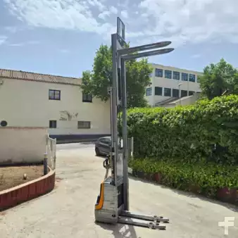 Apilador eléctrico 2019  Still EXV 12 (8)