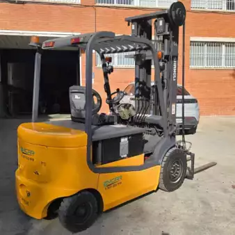 El truck - 4 hjulet 2018  Shangli CPD25H (2)