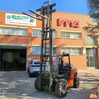 Carretilla todoterreno 2007  Ausa C 200 H 4X4 (6)