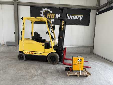 Sähkö - 4 pyör 2013  Hyster J3.20XM (1)