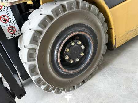 Eléctrico - 4 rodas 2014  CAT Lift Trucks EP25K PAC (11)