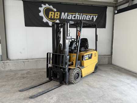 Eléctrico - 4 rodas 2014  CAT Lift Trucks EP25K PAC (7)