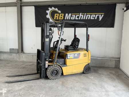 Eléctrico - 4 rodas 2014  CAT Lift Trucks EP25K PAC (8)